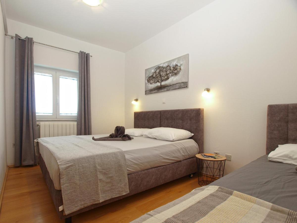 Apartments Biskupije 810 Medulin Exteriör bild